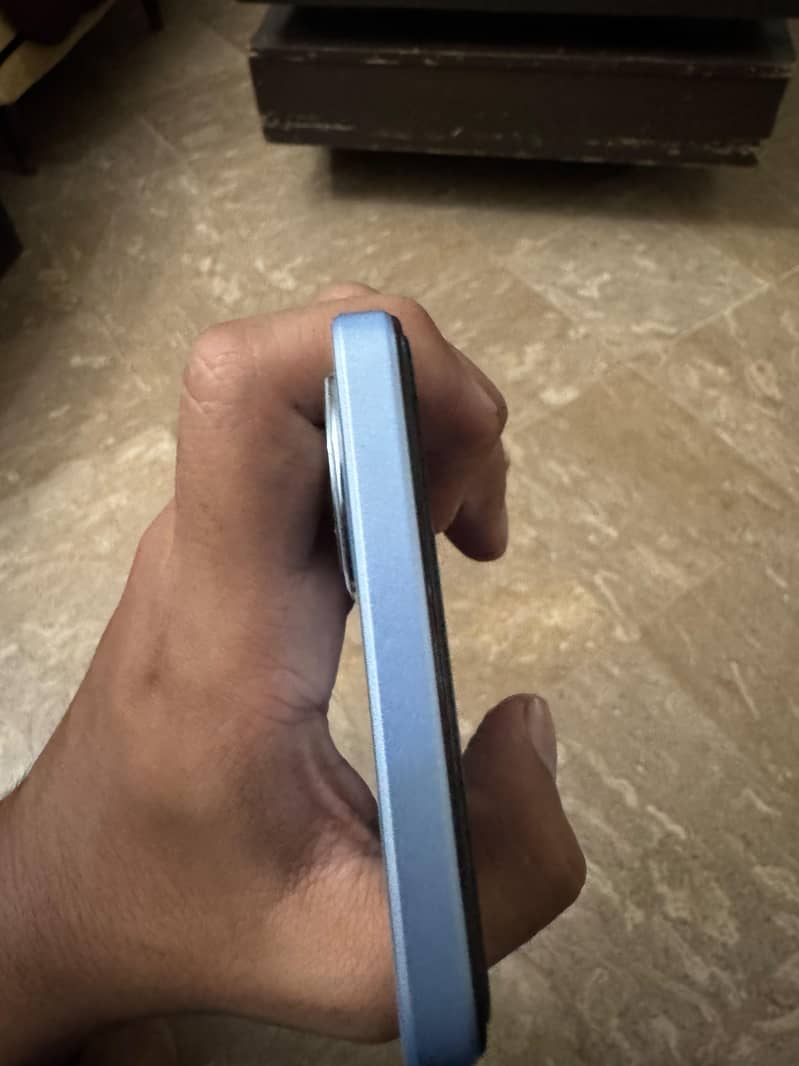 OPPO A60 5