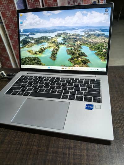 HP Elitebook 840 g10 core i5 13th gen 16gb 500gb