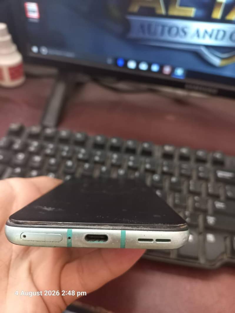 One Plus 8T 2