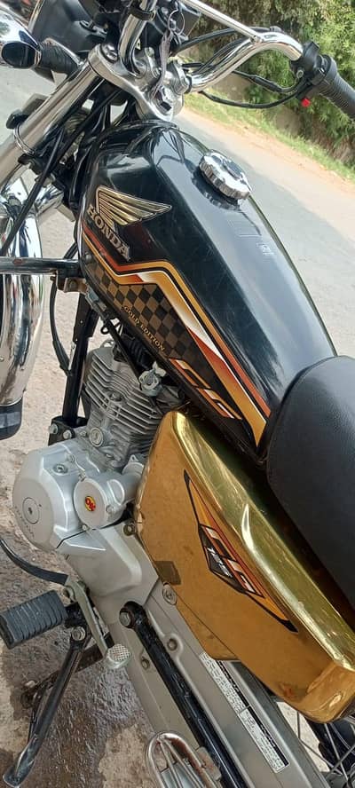 Honda 125 self start gold edition 2023/2024