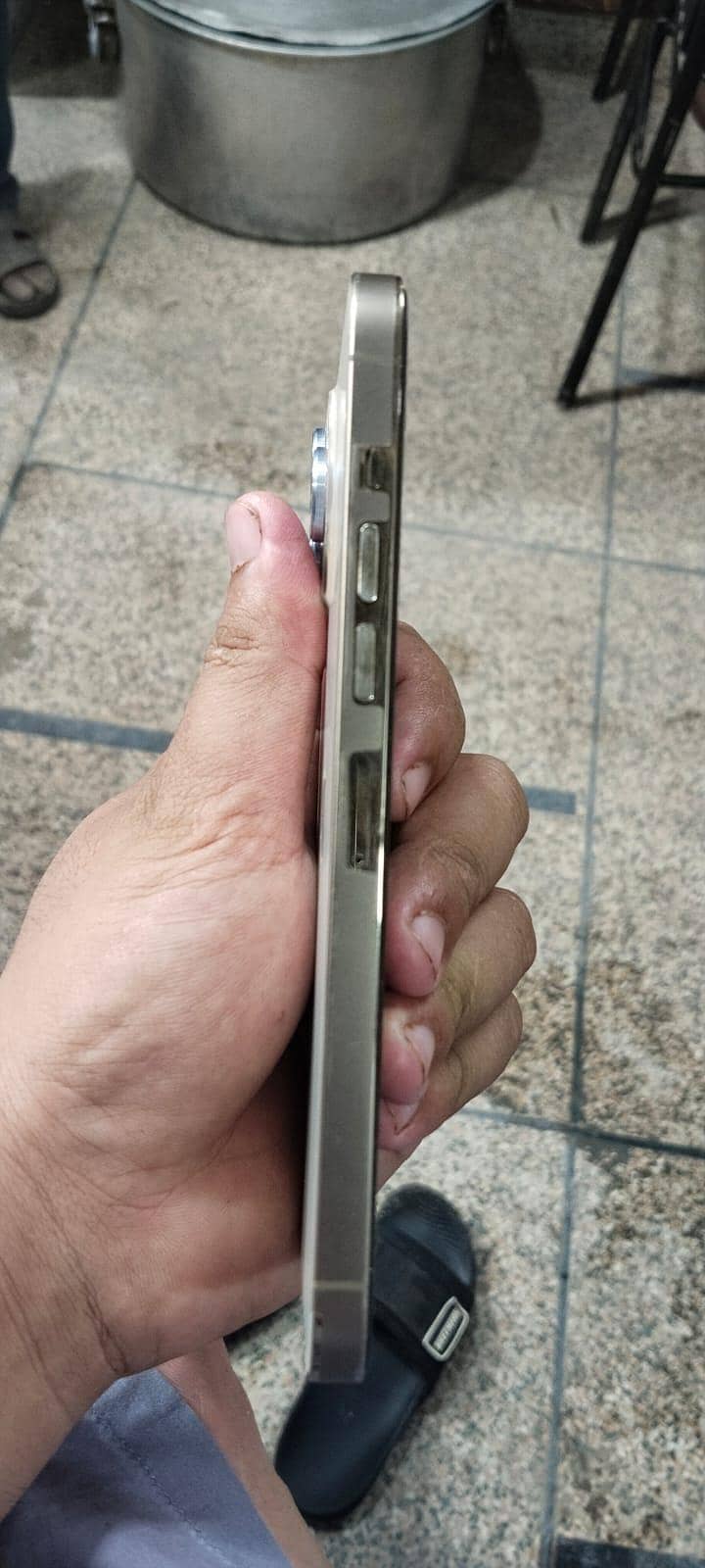 Apple iPhone 13 Pro Max 2