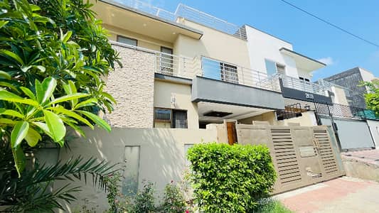 7 Marla Slightly us House For Sale with Register intkal