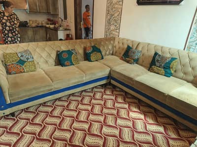 I want to sale sofa