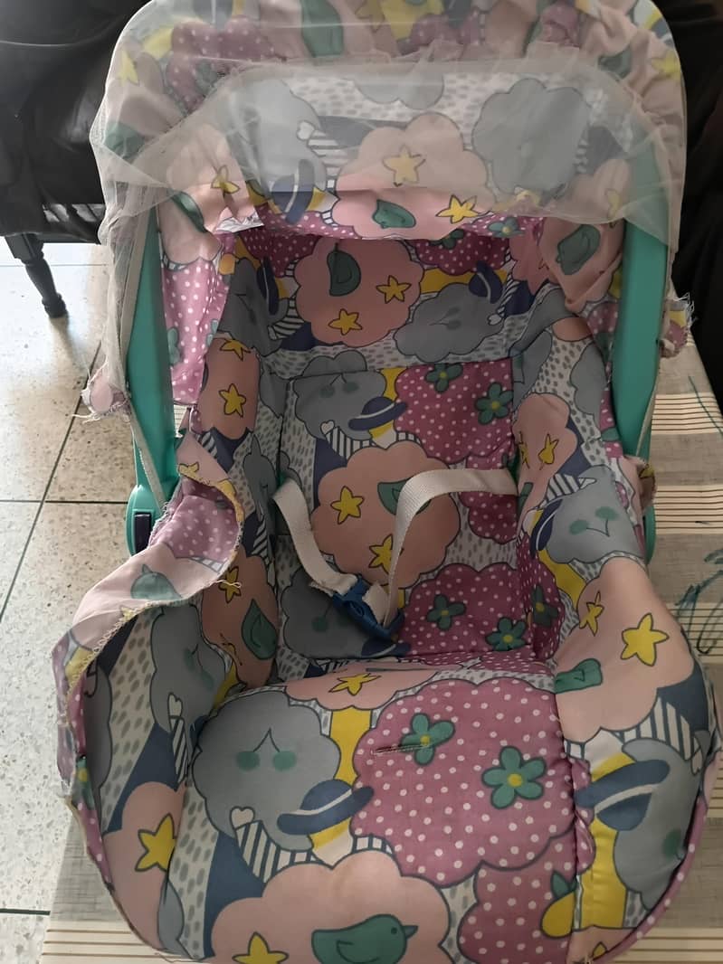 baby cot 1