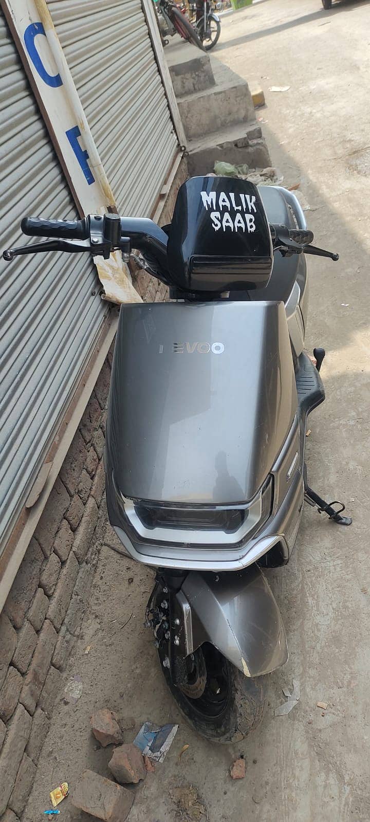 revoo A12 1