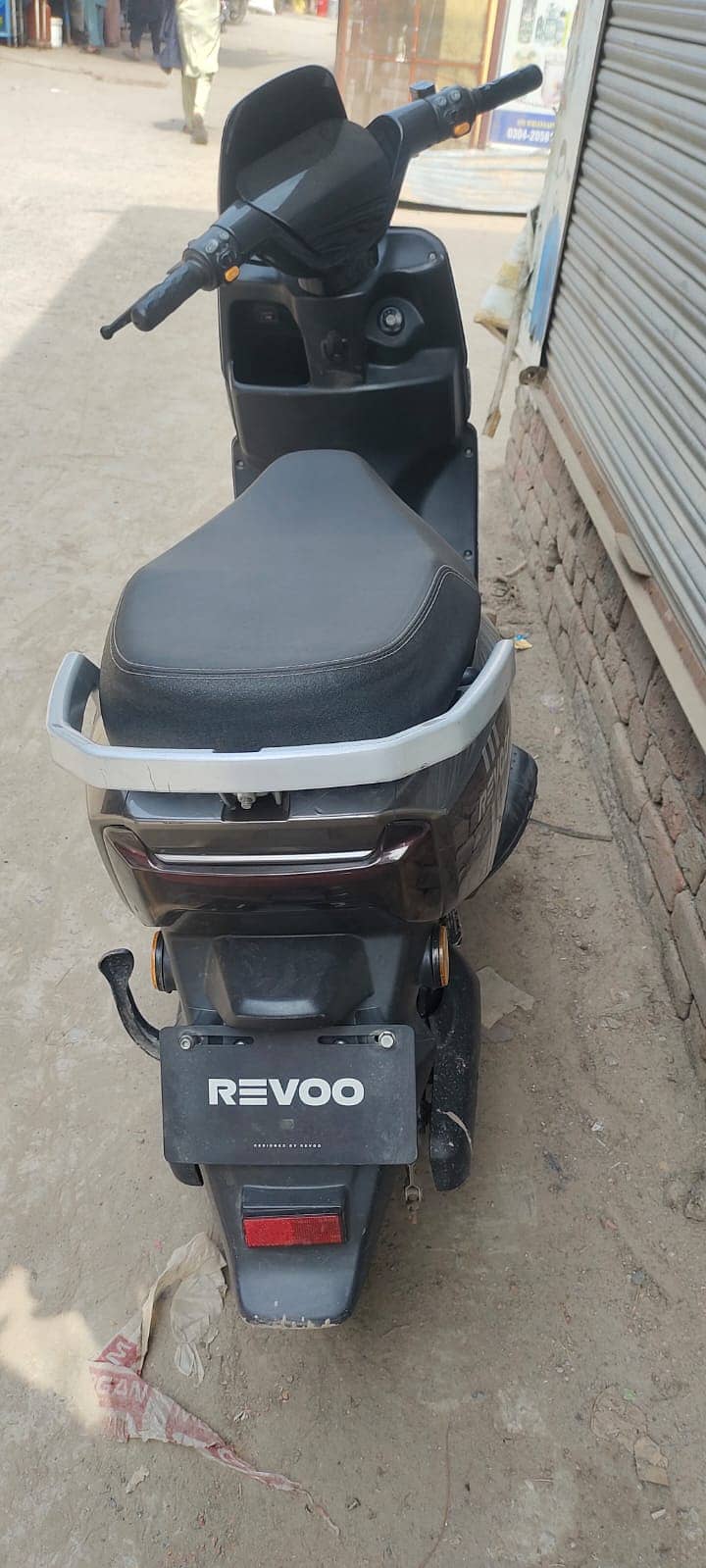 revoo A12 3