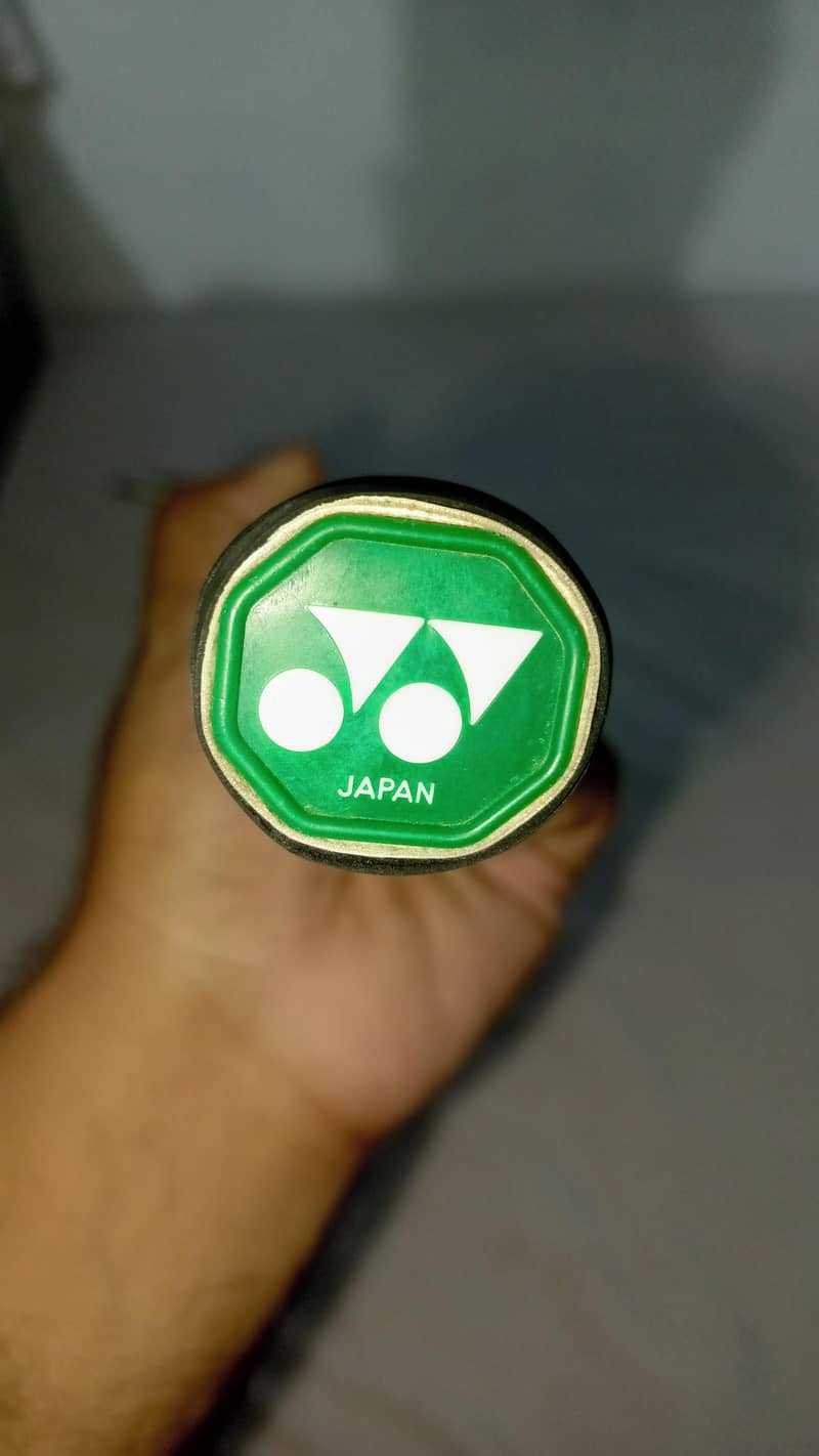 Badminton racket 0