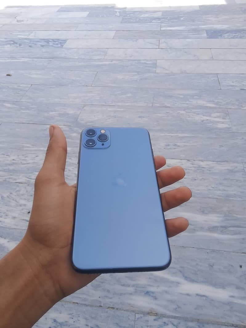 iPhone 11pro max 0