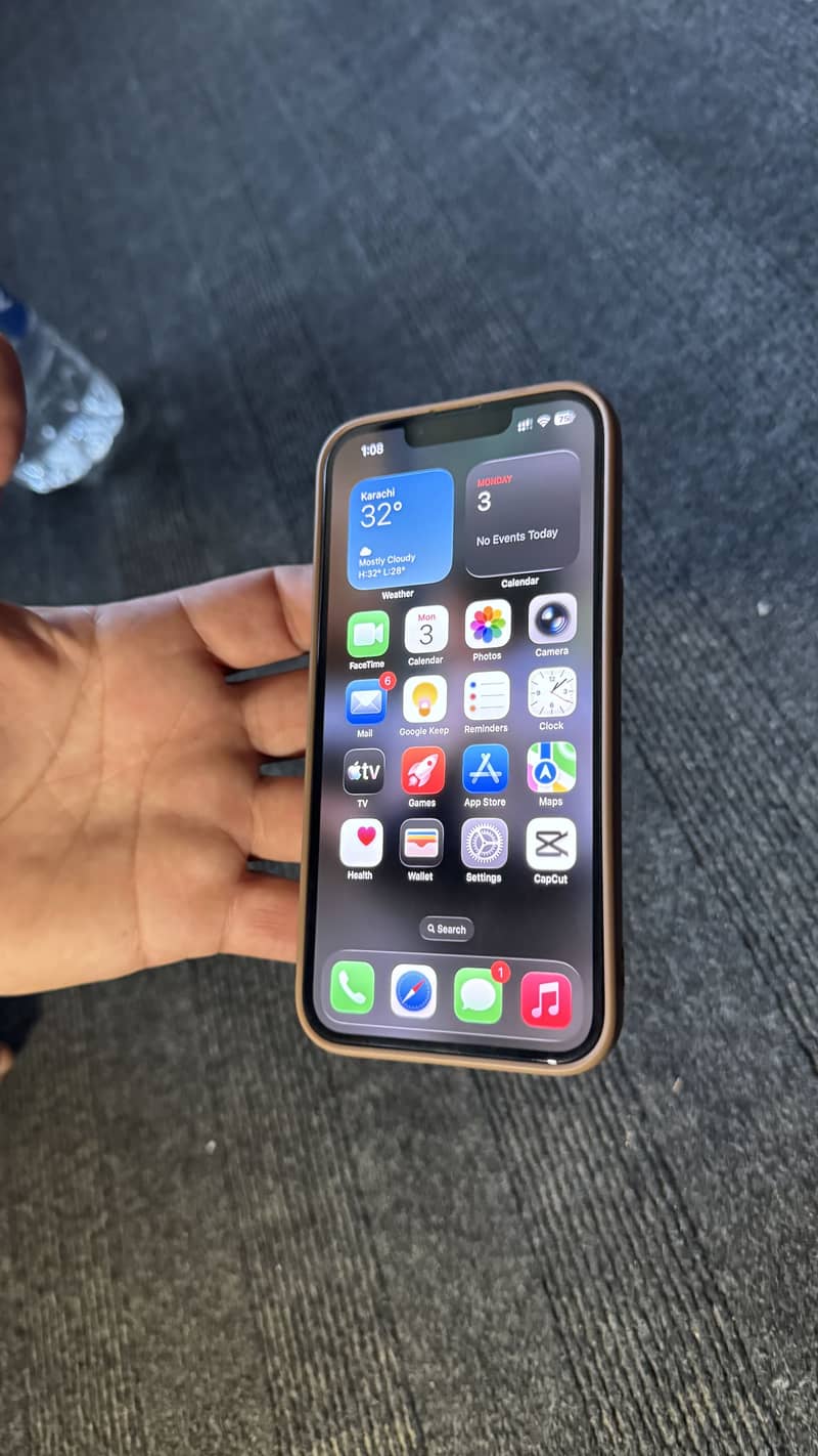 Apple iPhone 13 Pro 0