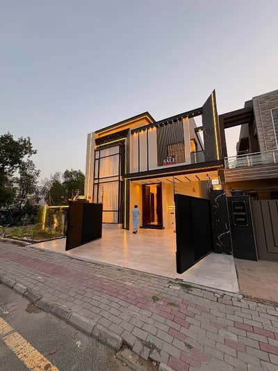 10 marla upper portion for rent brand new 1st entry for serious clients