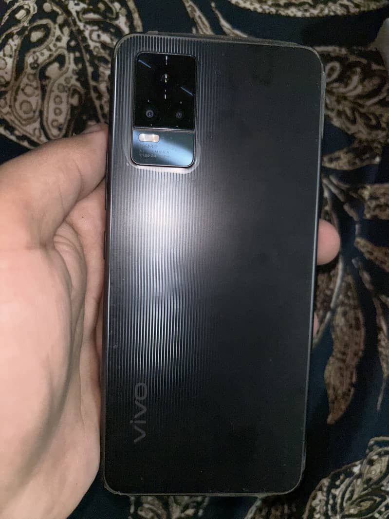 Vivo V21e 1