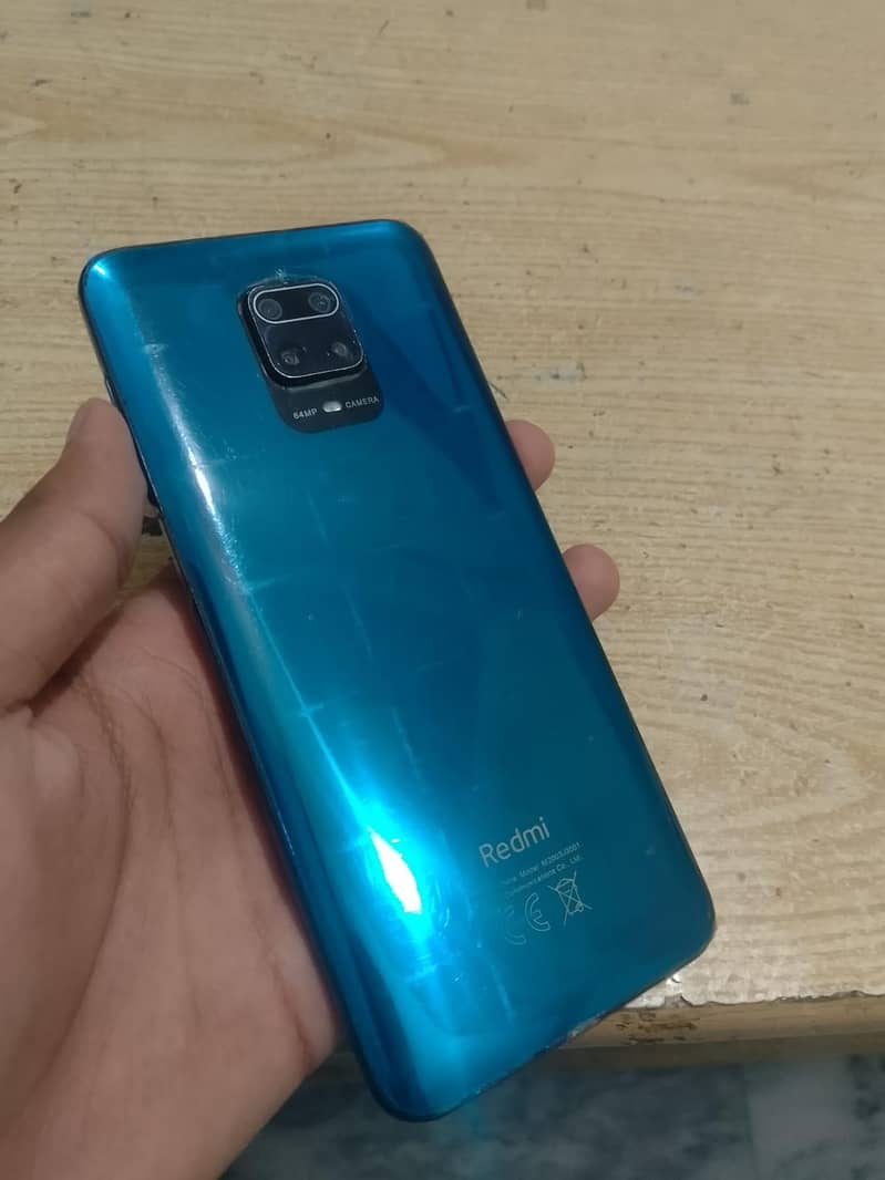 Xiaomi Redmi Note 9S 0