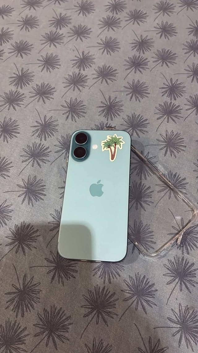 Apple iPhone 16 0
