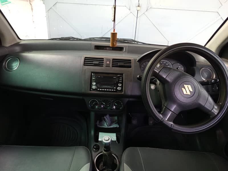 Suzuki Swift 2010 4