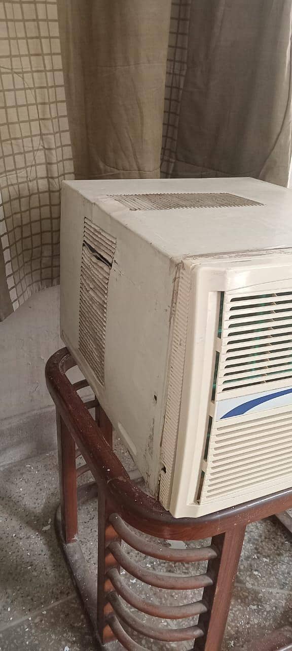 Window AC good condition 1