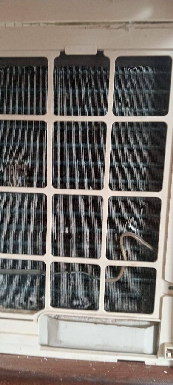 Window AC good condition 3
