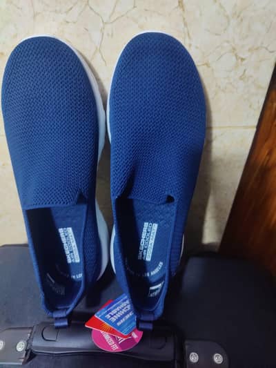 Skechers New with box
