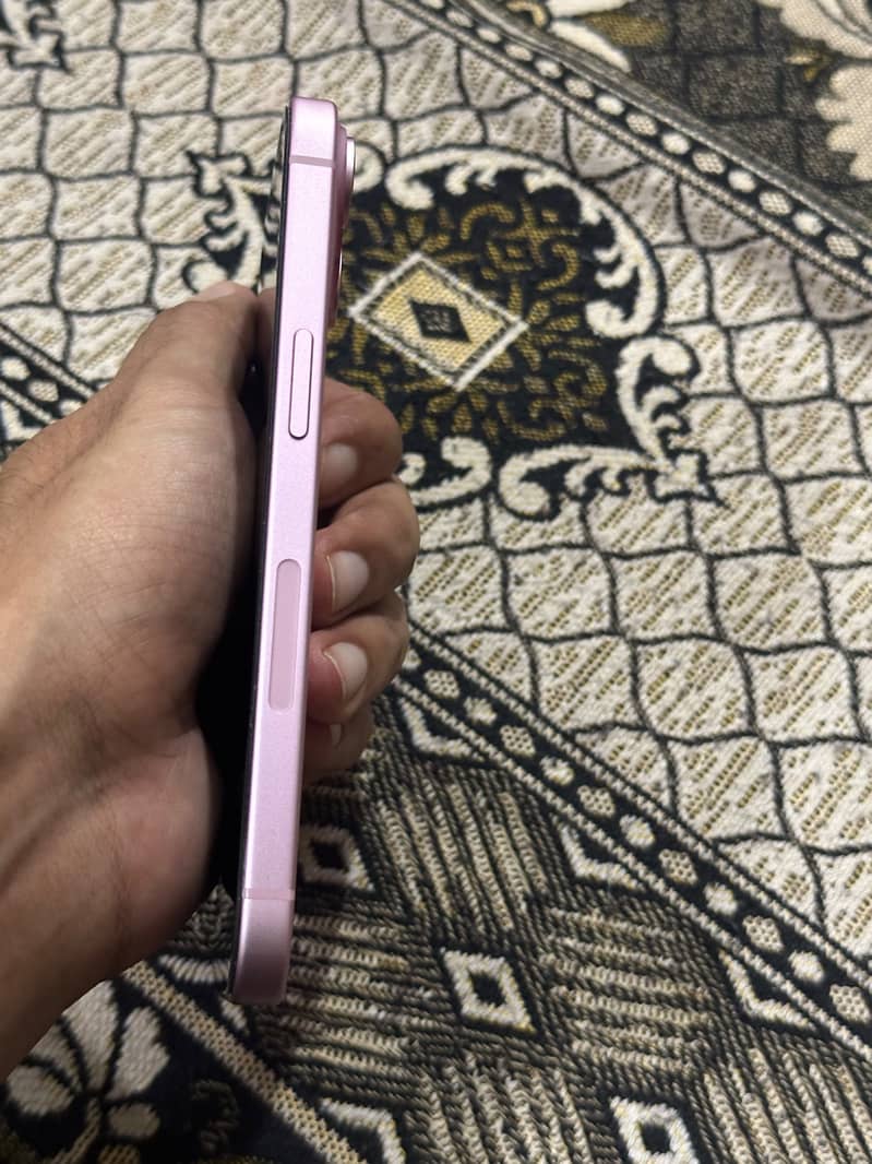 iPhone 15 jv 1