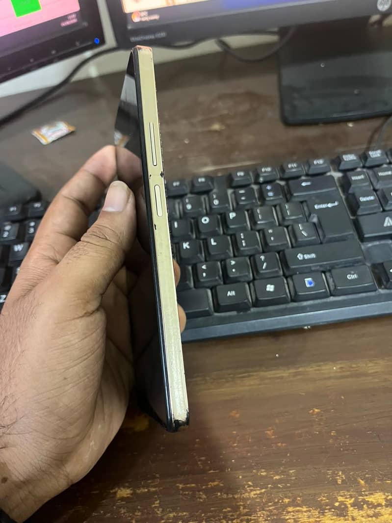 Infinix Note 30 5