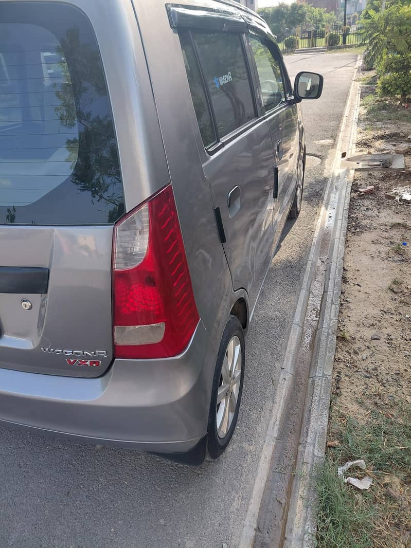 Suzuki Wagon R 2015 5