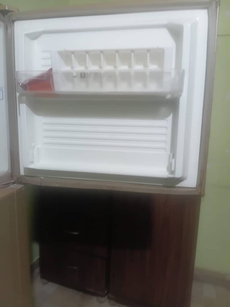 Dawlance refrigerator 1