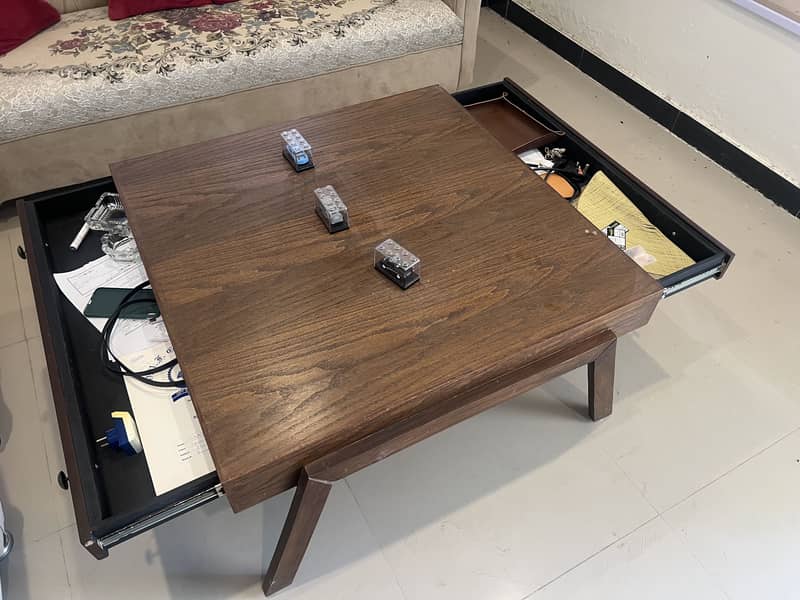 6 Seater Safa + Center Table 5