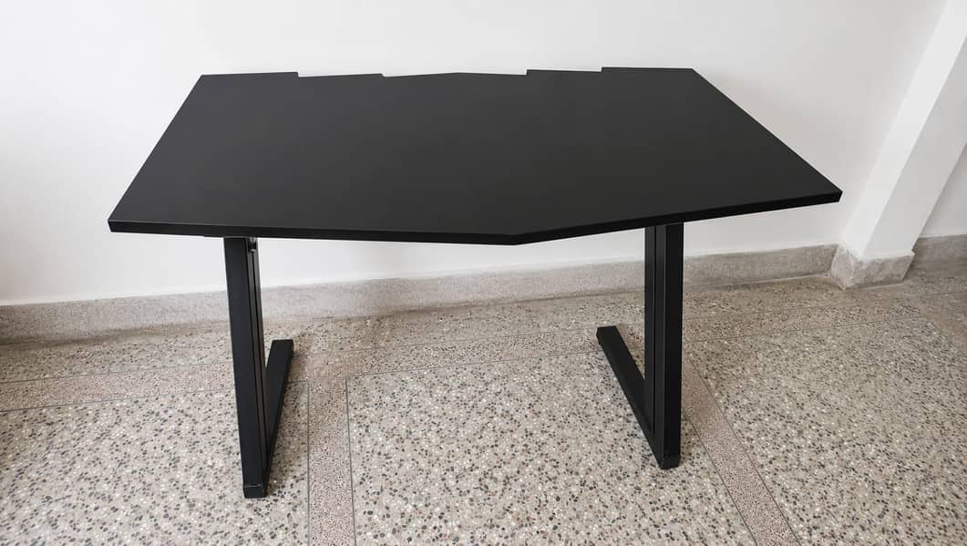 Gaming / Office table Z shape Table Full size 1