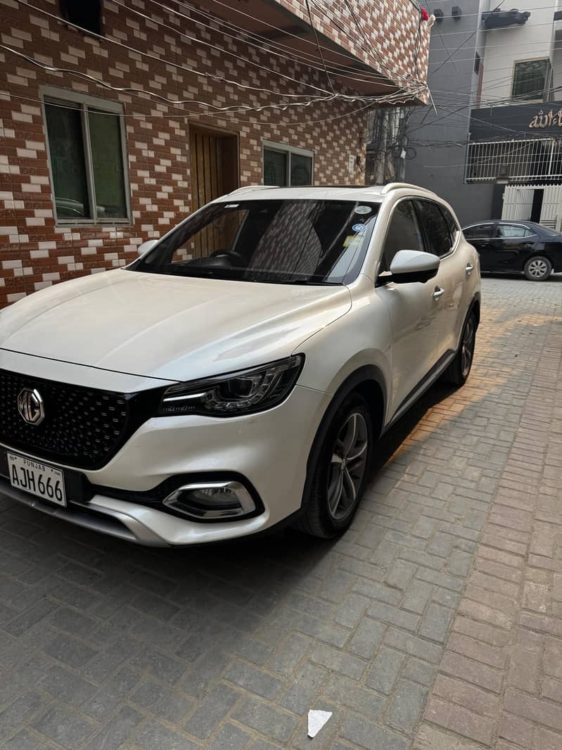 MG HS Trophy 1.5 Turbo 4
