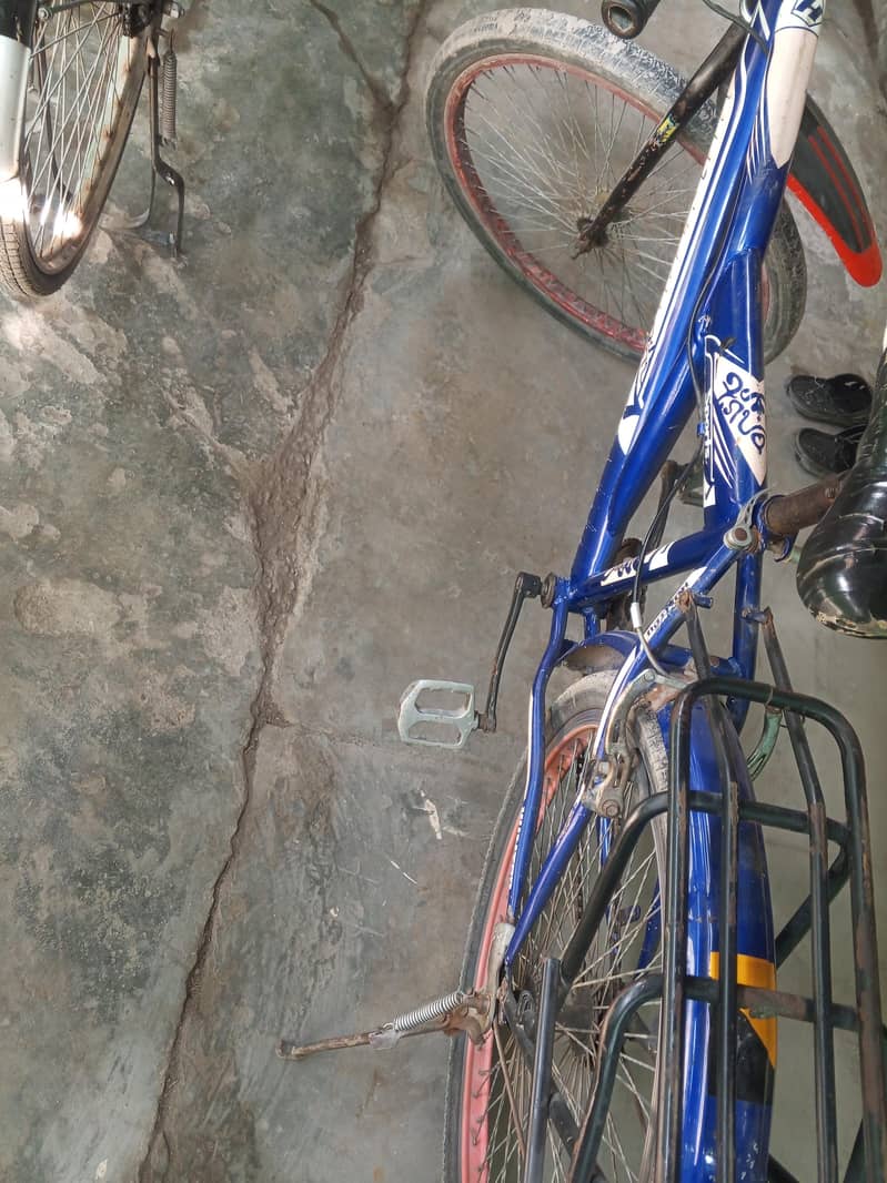 bicycle  best conditioned full size 3