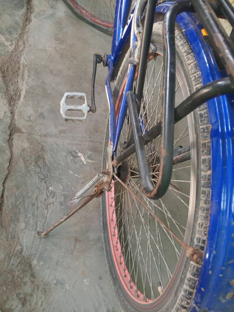 bicycle  best conditioned full size 4