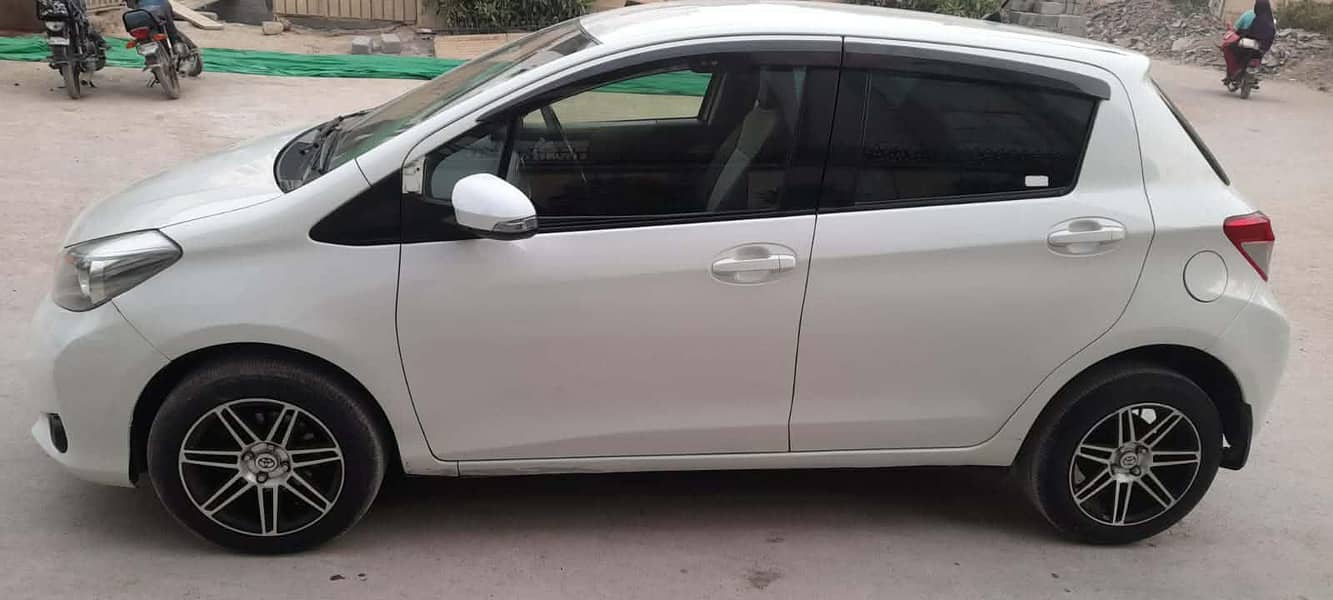 Toyota Vitz 2014/17 4