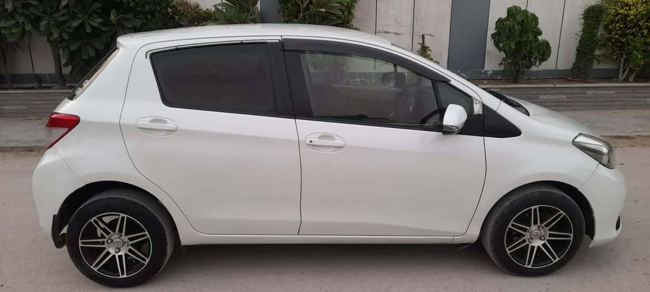 Toyota Vitz 2014/17 5