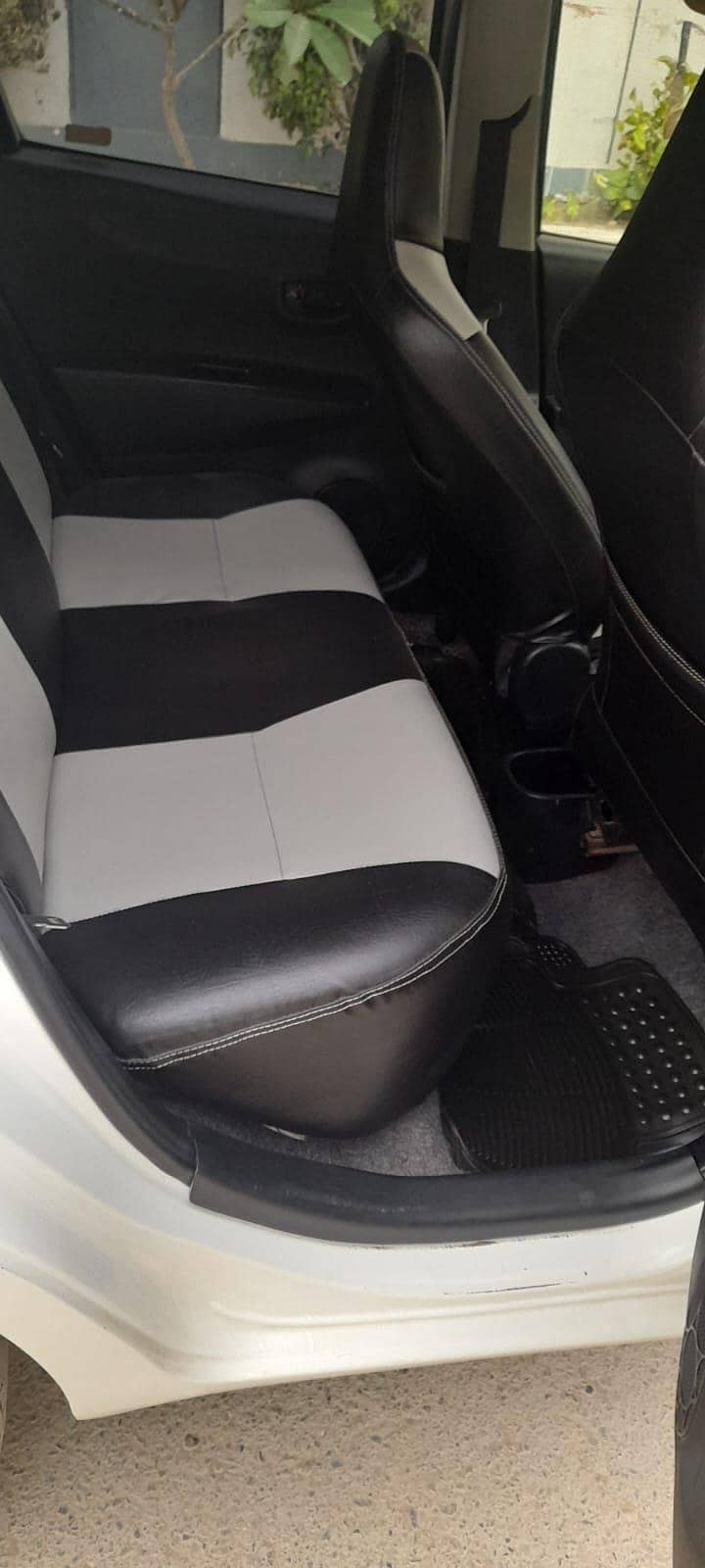 Toyota Vitz 2014/17 8