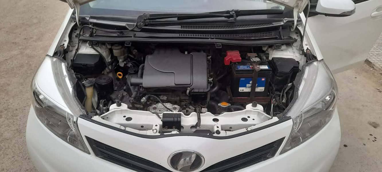 Toyota Vitz 2014/17 9