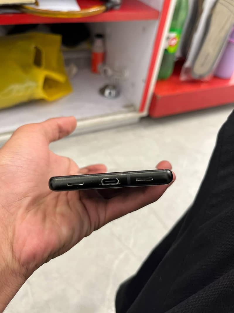 Google Pixel 6a 1