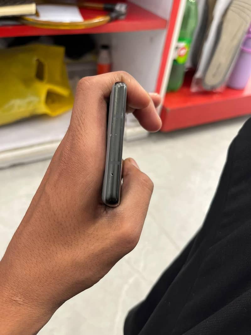 Google Pixel 6a 5