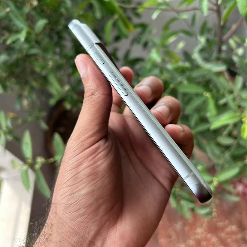 Google Pixel 8 3