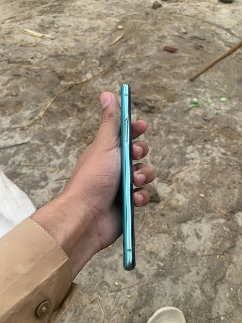 One Plus 8T 7