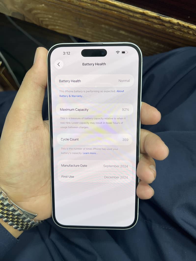 Apple iPhone 16 Plus 128Gb jv 4