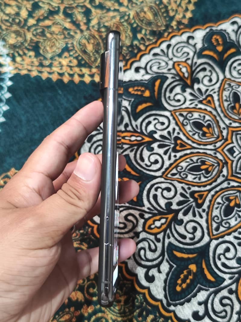 Google Pixel 8 Pro 3