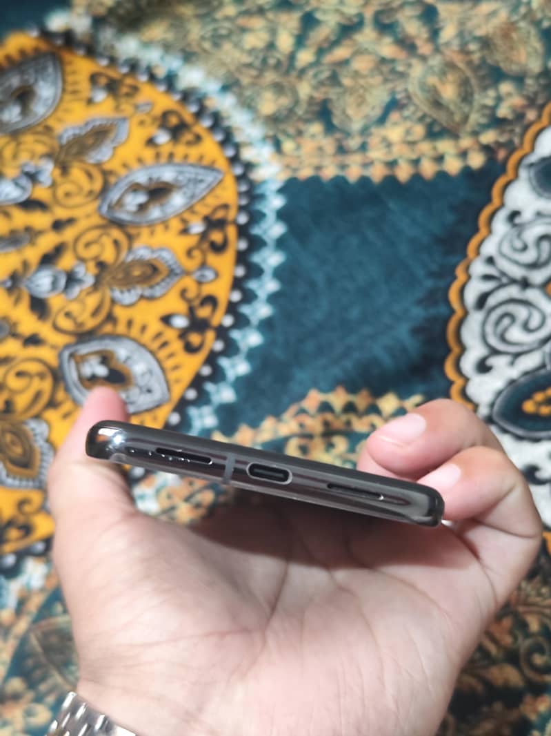 Google Pixel 8 Pro 6