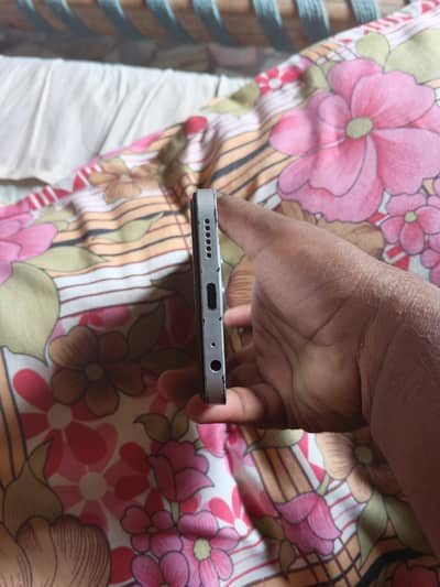 Tecno Spark Go 1 (4+128)