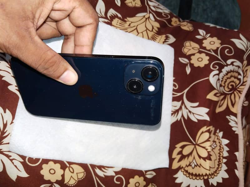 Apple iPhone 14 JV 3