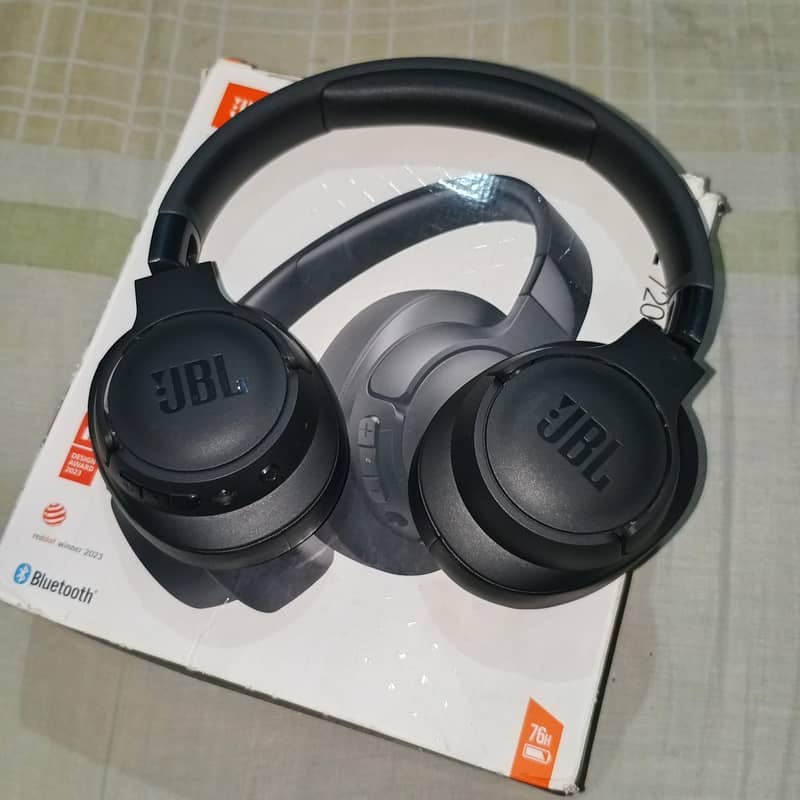 JBL HARMAN 720BT 0