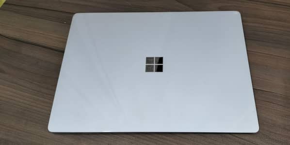 Surface Laptop 2