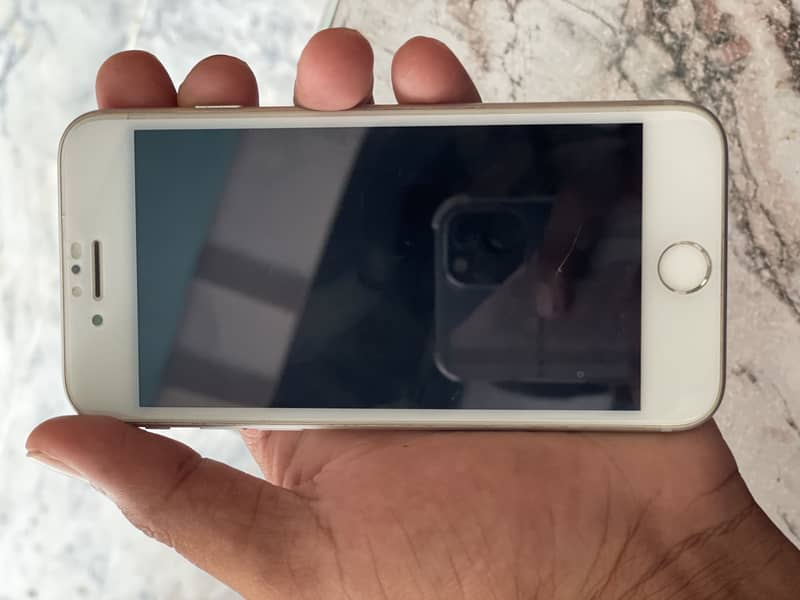 Apple iPhone 7 4