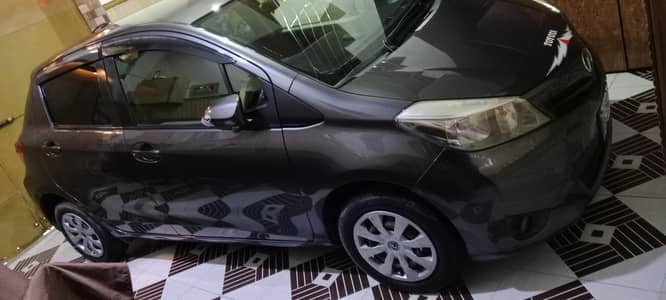 Toyota Vitz 2012