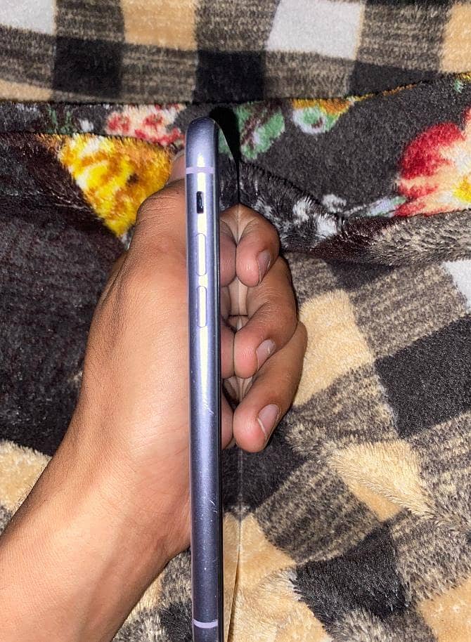 Apple iPhone 11 2