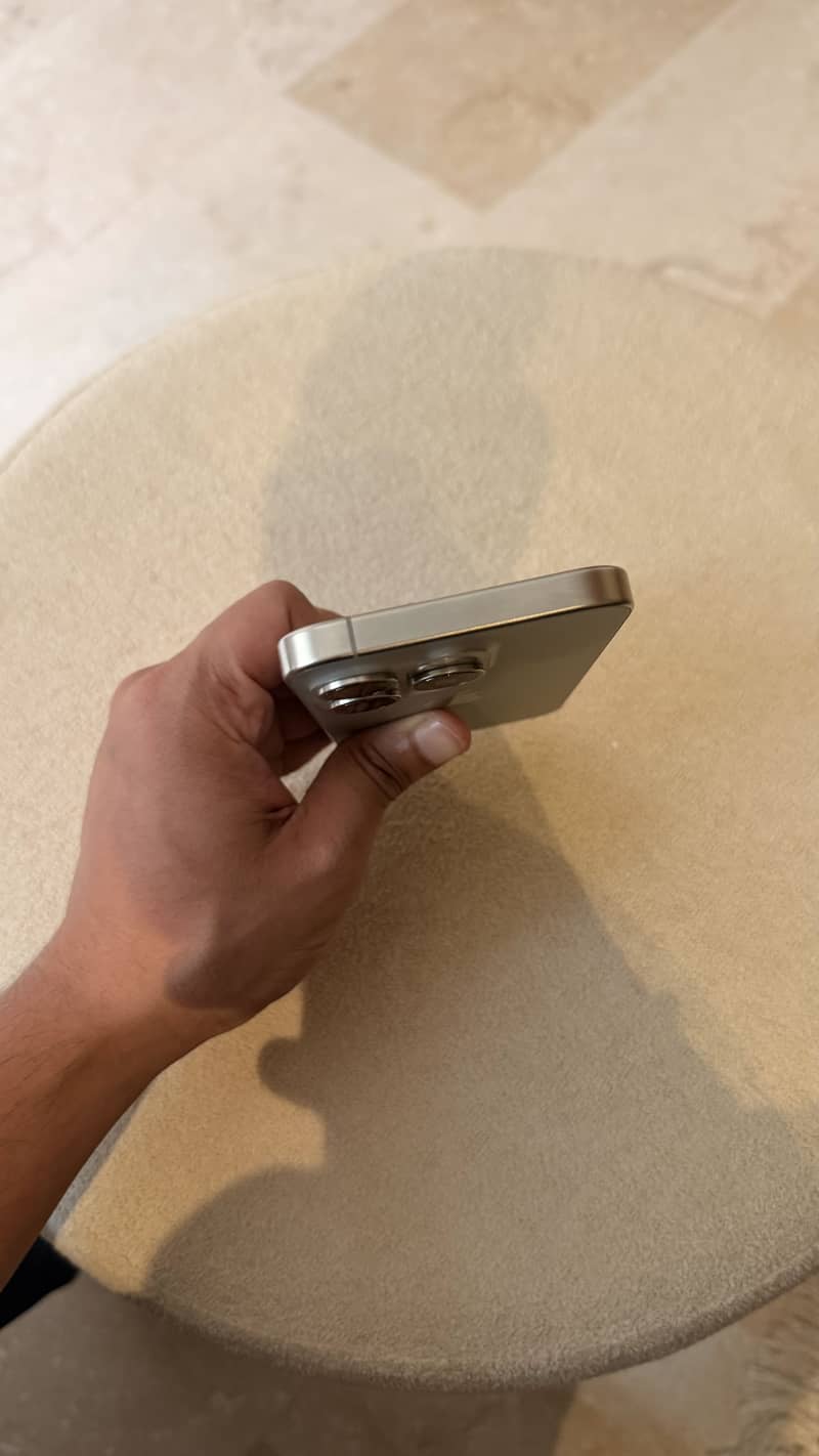 Apple iPhone 15 Pro 7