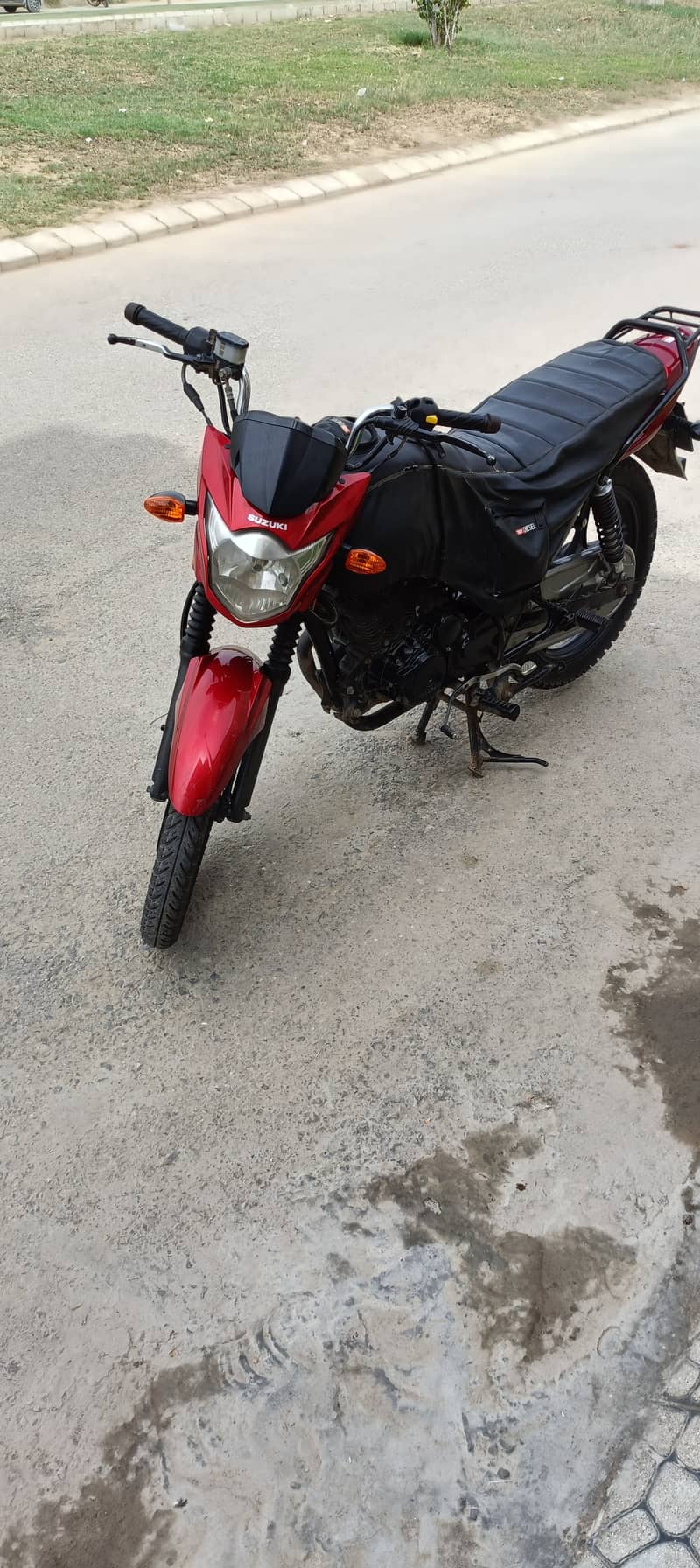 Suzuki GR 150 2023 2